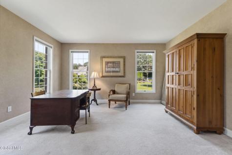 214 Bell Court Schenectady NY 12303