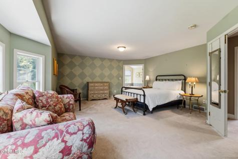 214 Bell Court Schenectady NY 12303