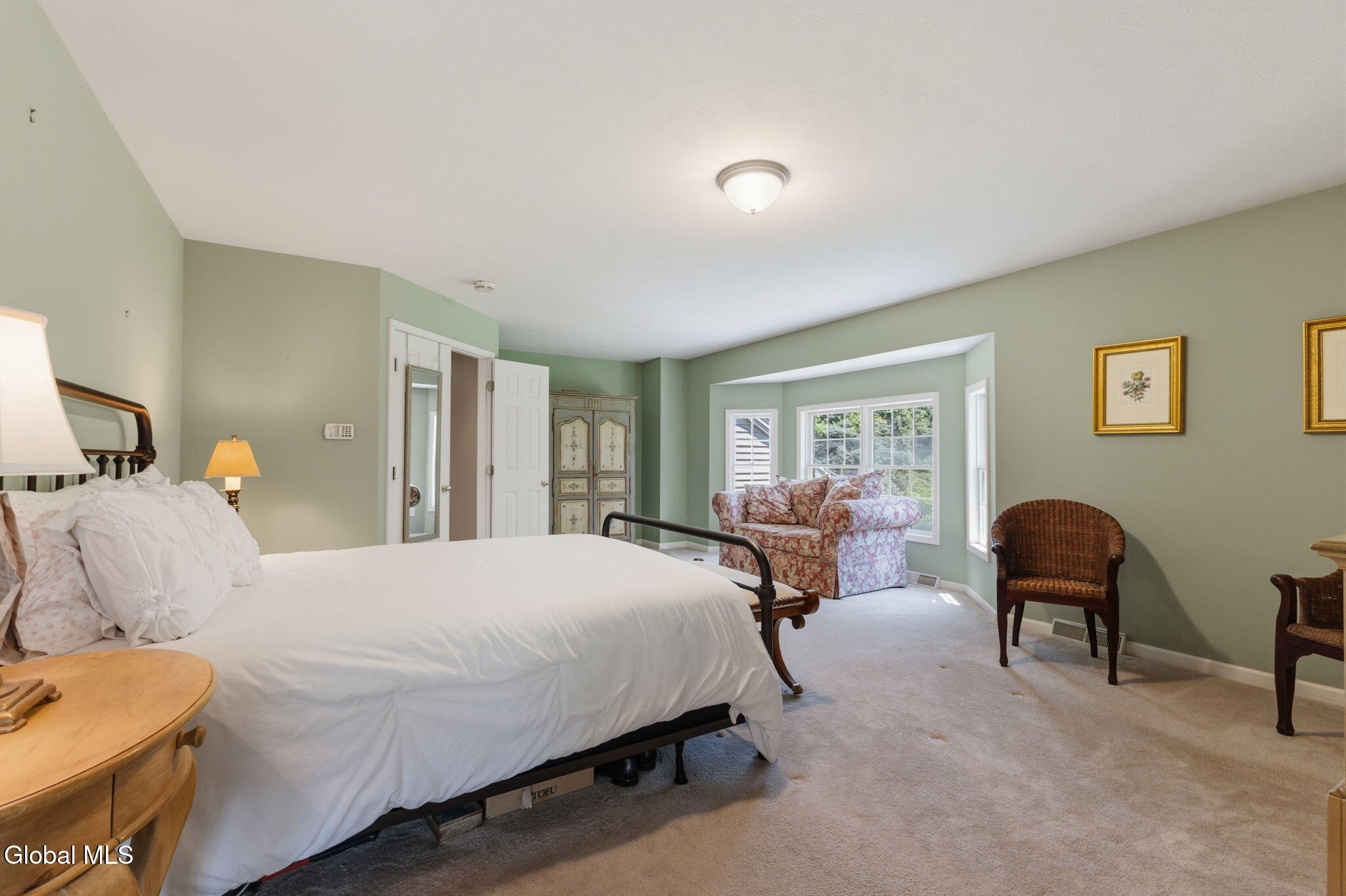214 Bell Court Schenectady NY 12303