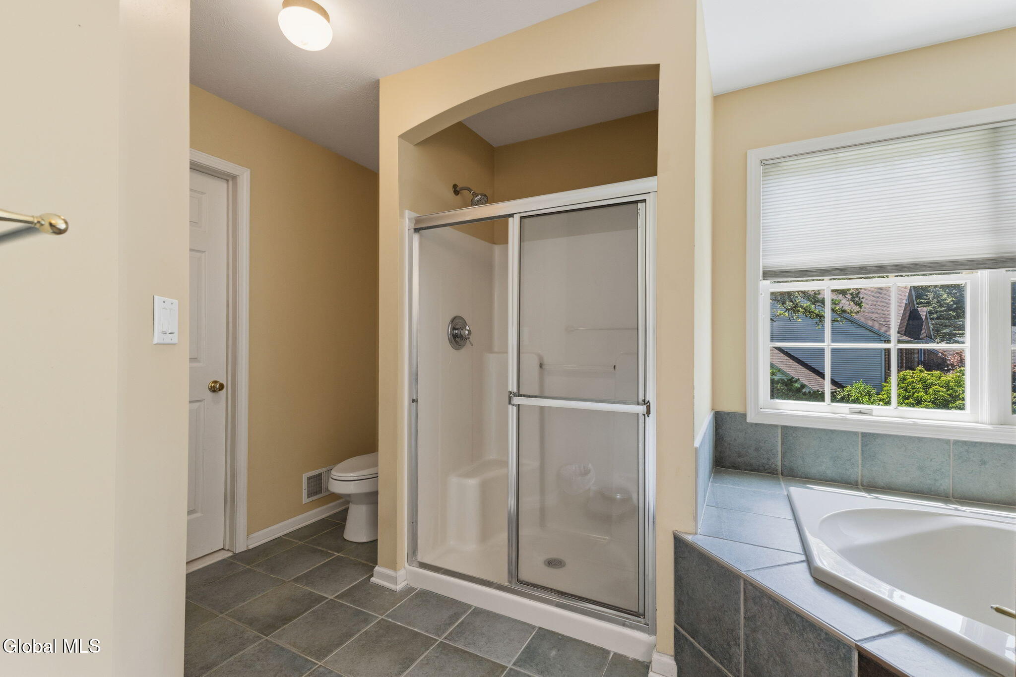 214 Bell Court Schenectady NY 12303