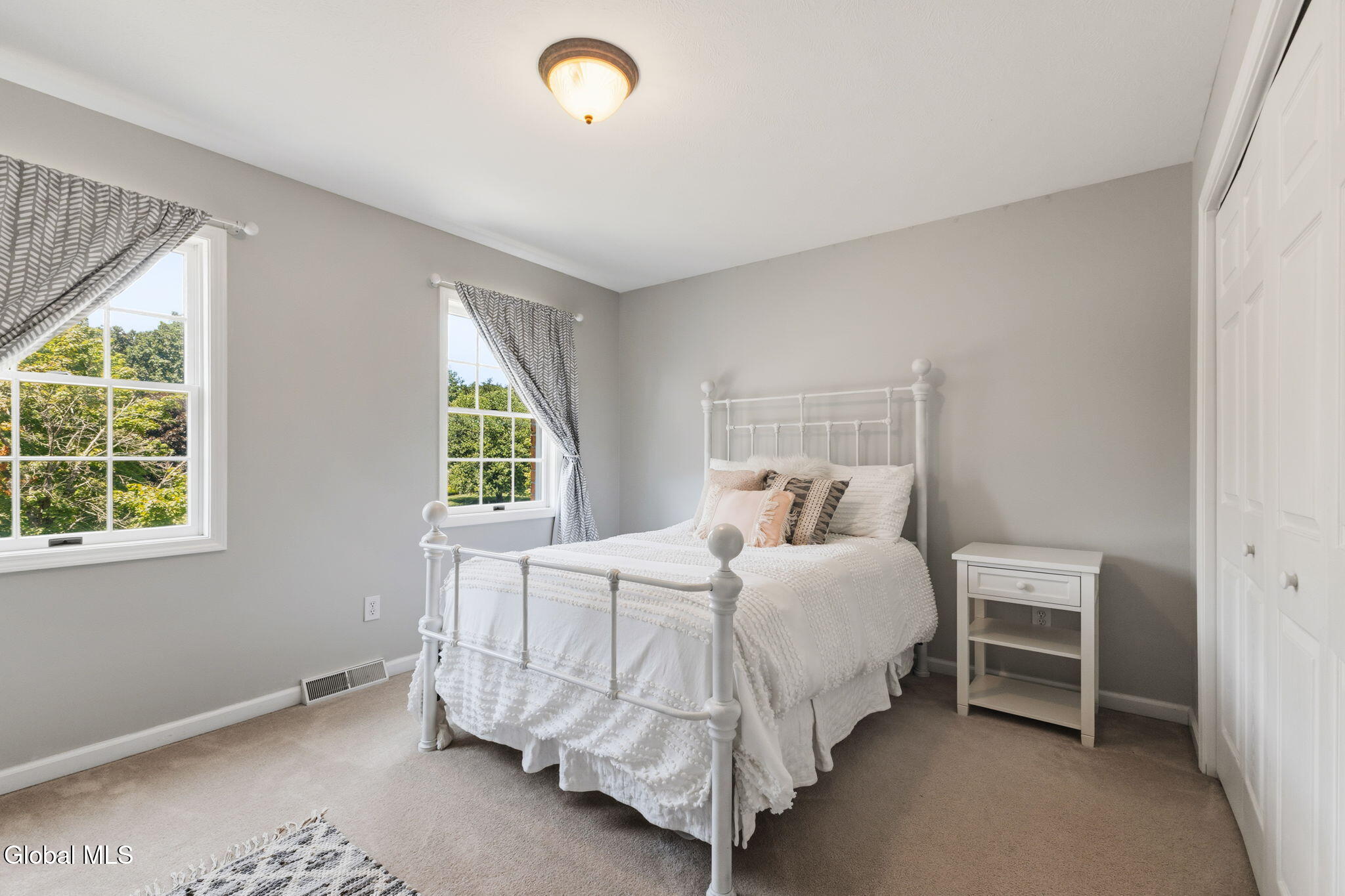 214 Bell Court Schenectady NY 12303