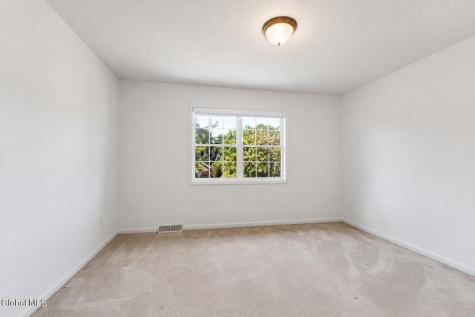 214 Bell Court Schenectady NY 12303