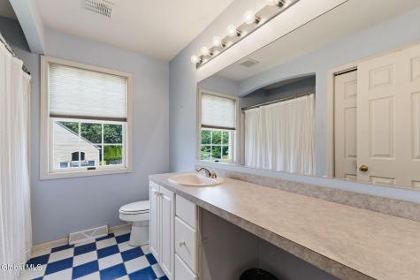 214 Bell Court Schenectady NY 12303