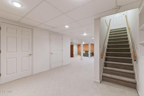 214 Bell Court Schenectady NY 12303
