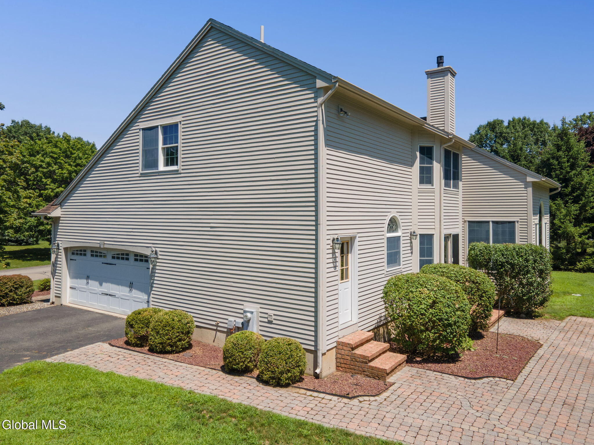 214 Bell Court Schenectady NY 12303