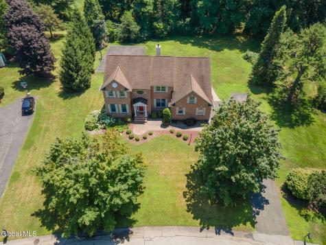 214 Bell Court Schenectady NY 12303