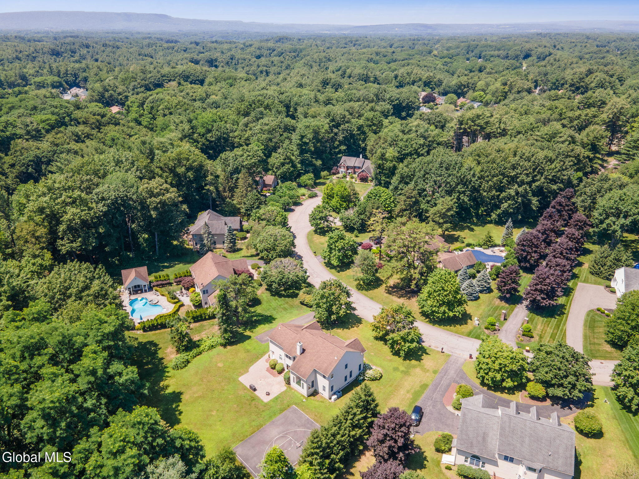 214 Bell Court Schenectady NY 12303
