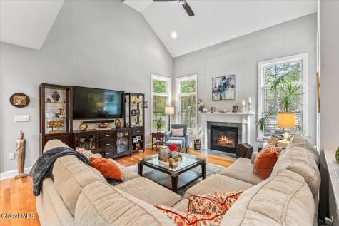 76 Tamarack Lane Niskayuna NY 12309