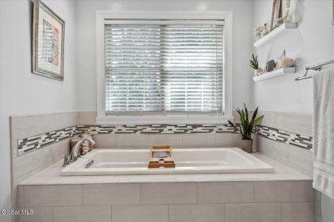 76 Tamarack Lane Niskayuna NY 12309