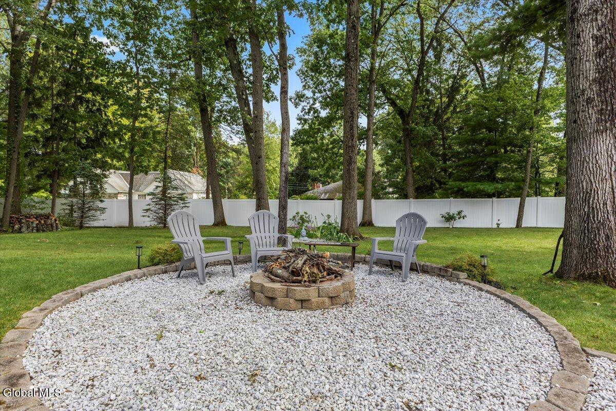 76 Tamarack Lane Niskayuna NY 12309