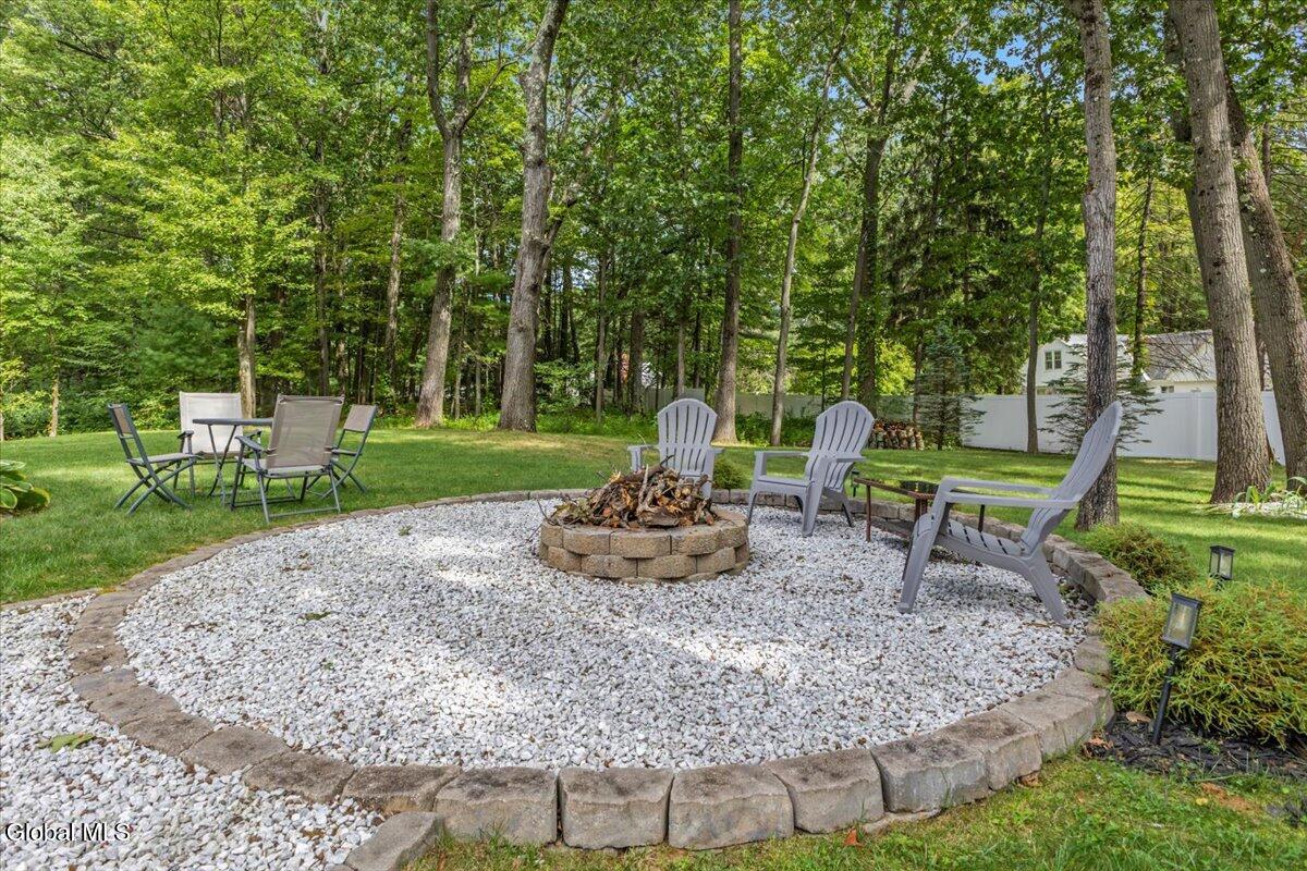 76 Tamarack Lane Niskayuna NY 12309