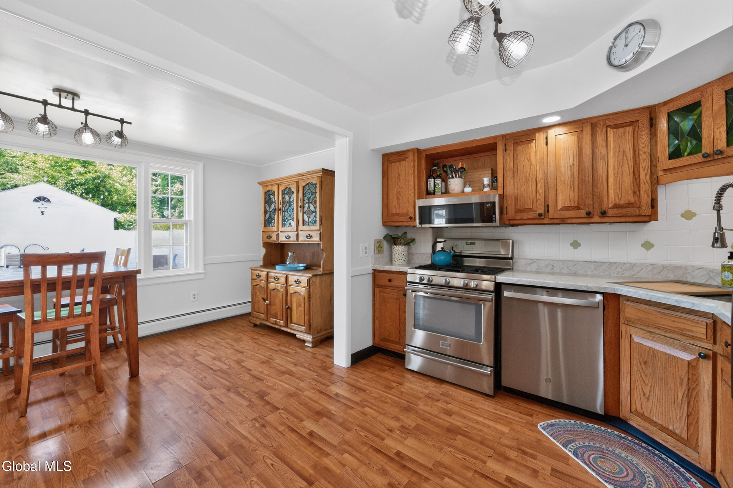 187 S Main Avenue Albany NY 12208