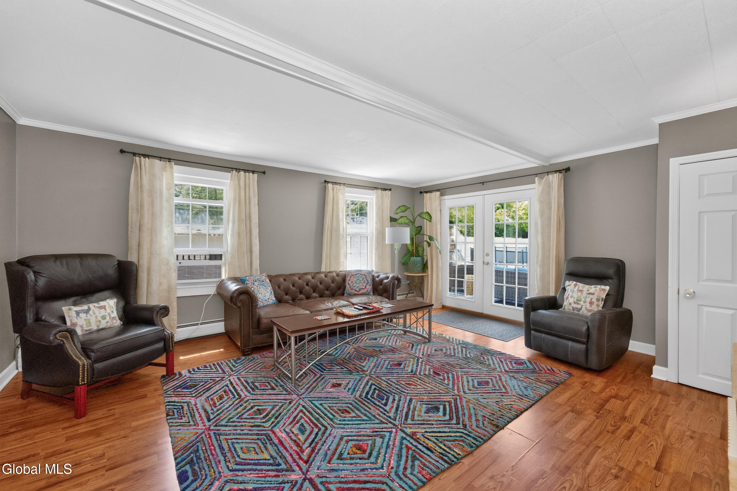 187 S Main Avenue Albany NY 12208