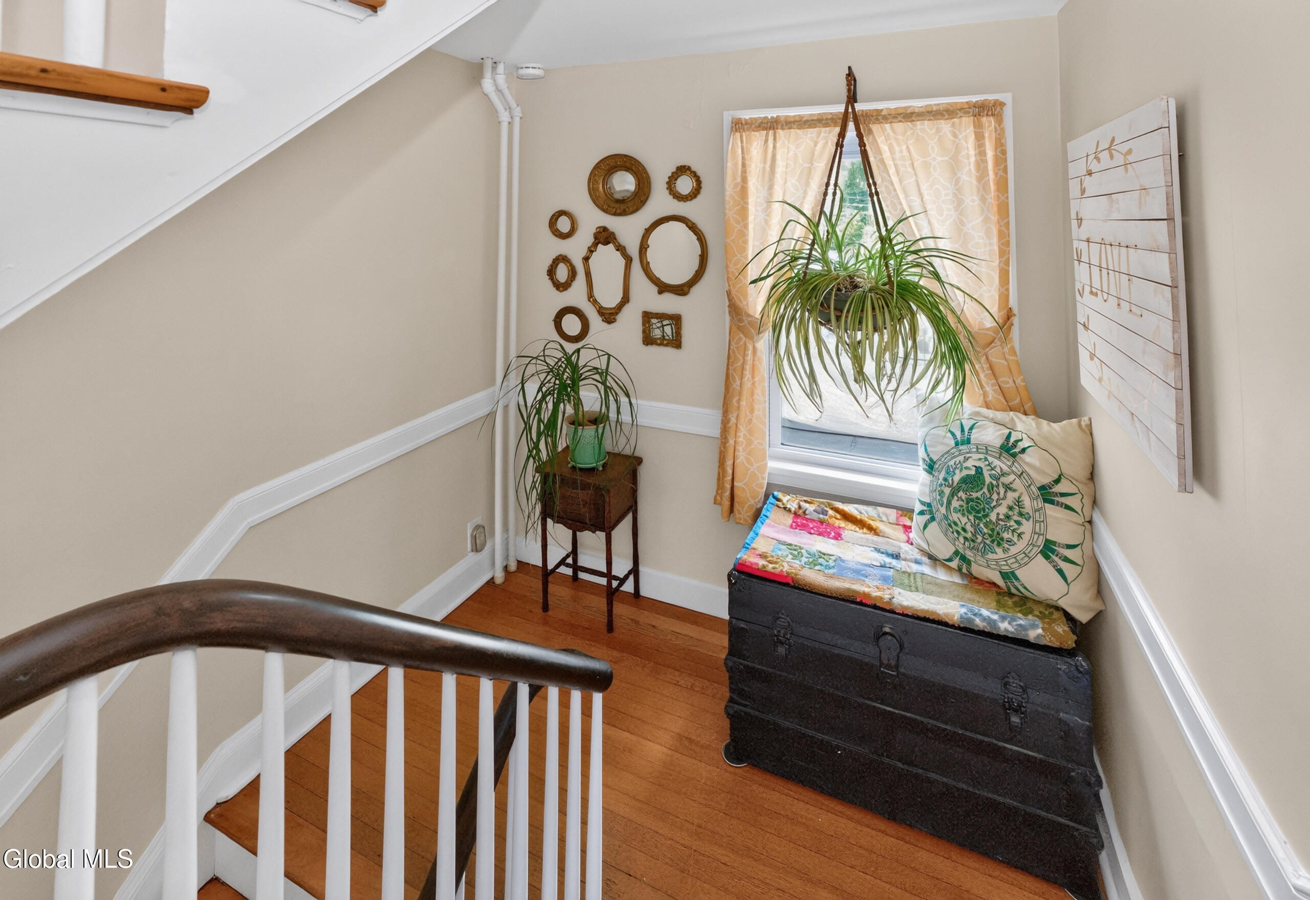 187 S Main Avenue Albany NY 12208