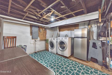 187 S Main Avenue Albany NY 12208