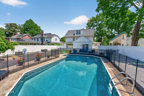 187 S Main Avenue Albany NY 12208