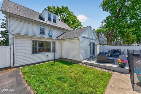 187 S Main Avenue Albany NY 12208