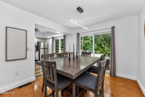 35 Acorn Avenue Clifton Park NY 12065