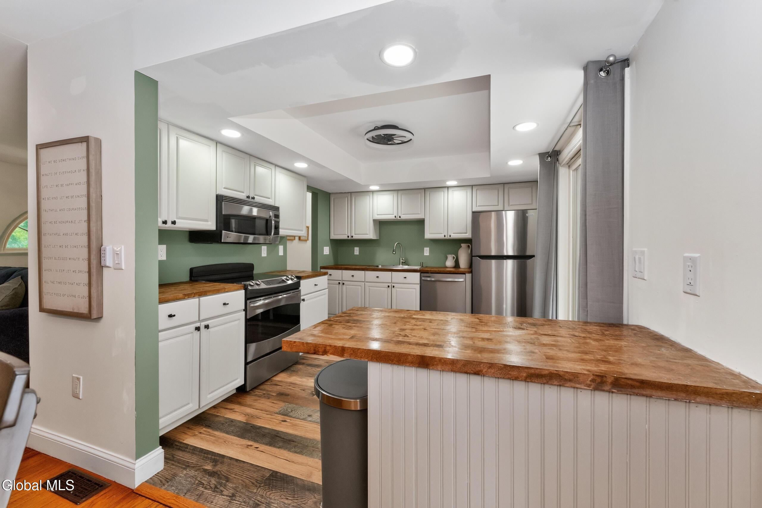 35 Acorn Avenue Clifton Park NY 12065