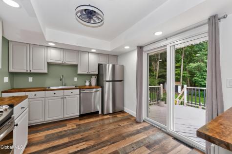35 Acorn Avenue Clifton Park NY 12065