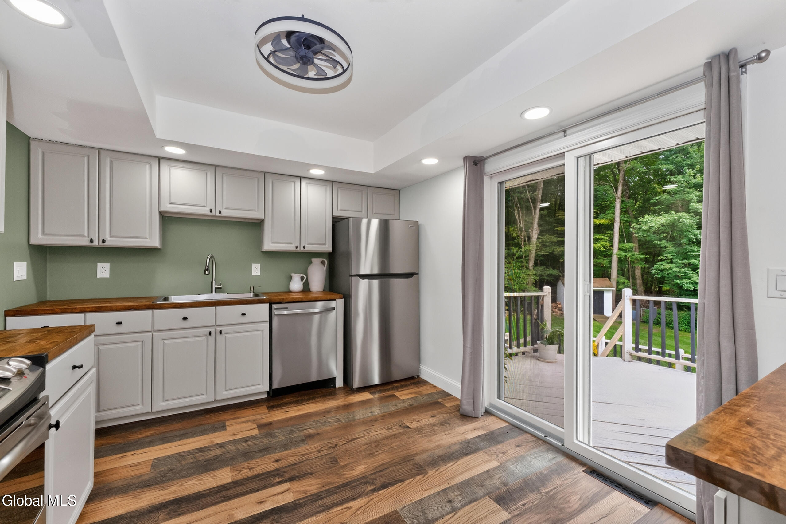 35 Acorn Avenue Clifton Park NY 12065