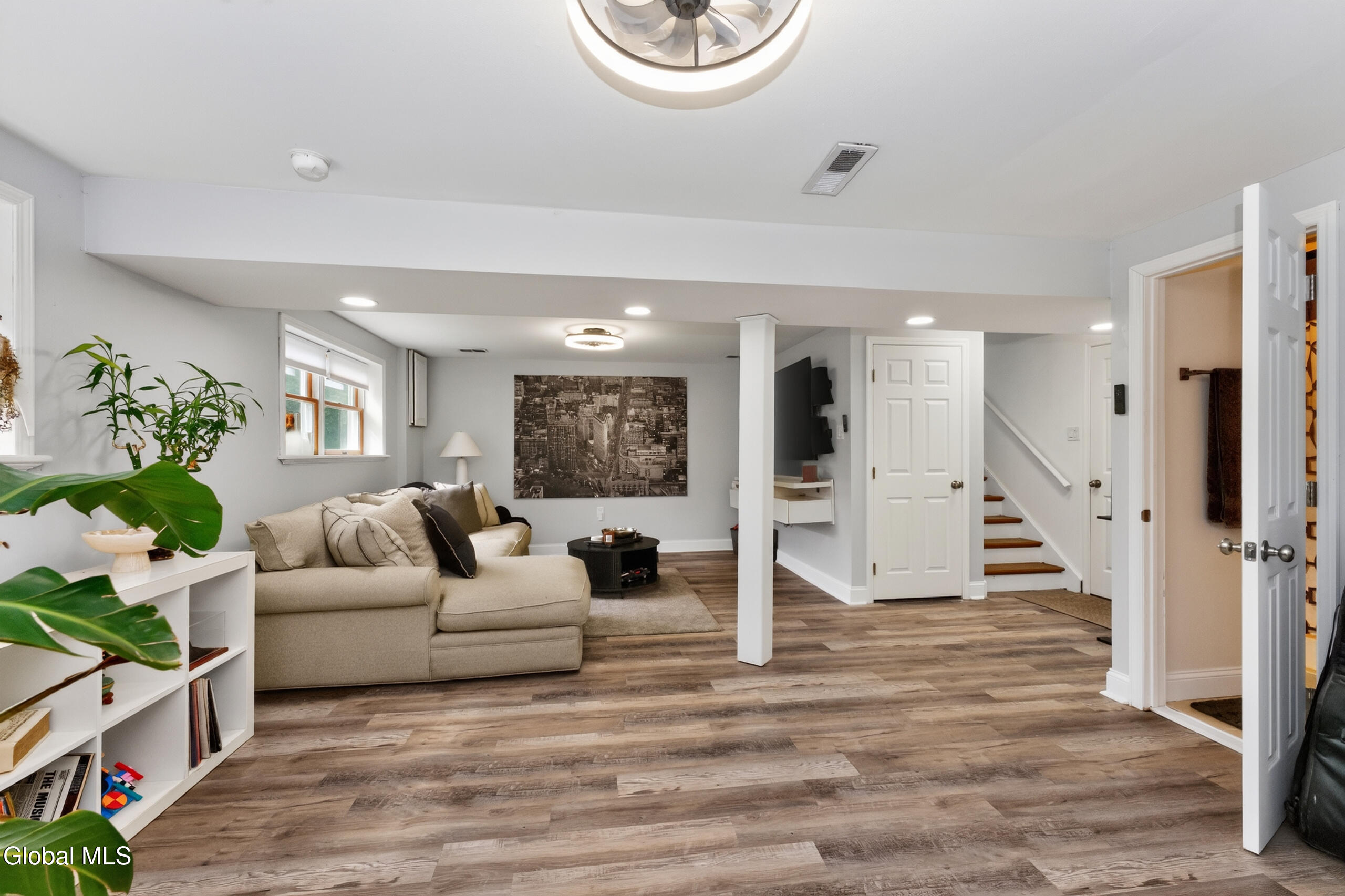 35 Acorn Avenue Clifton Park NY 12065