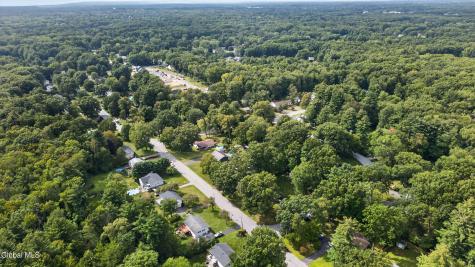 35 Acorn Avenue Clifton Park NY 12065