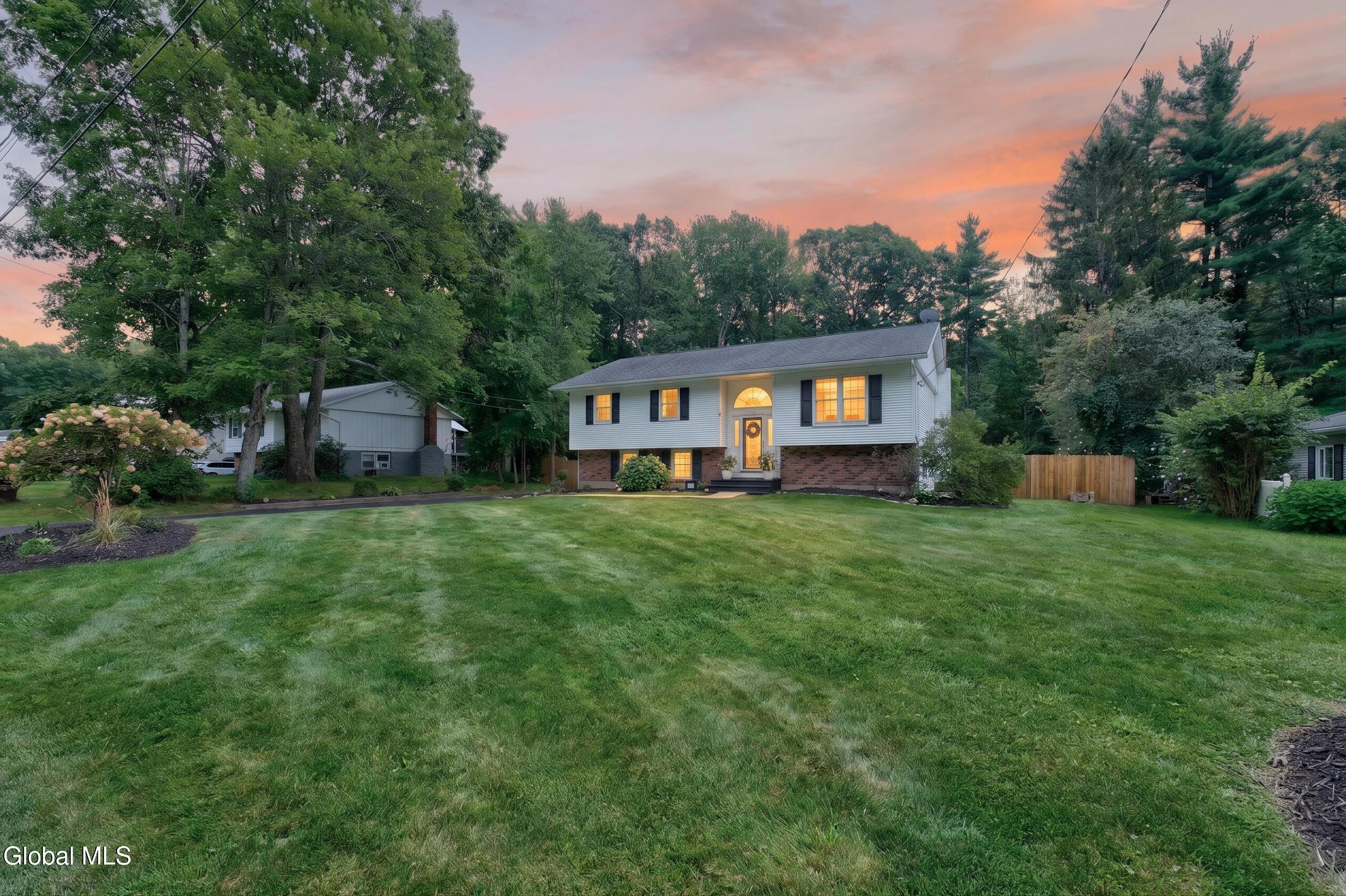 35 Acorn Avenue Clifton Park NY 12065