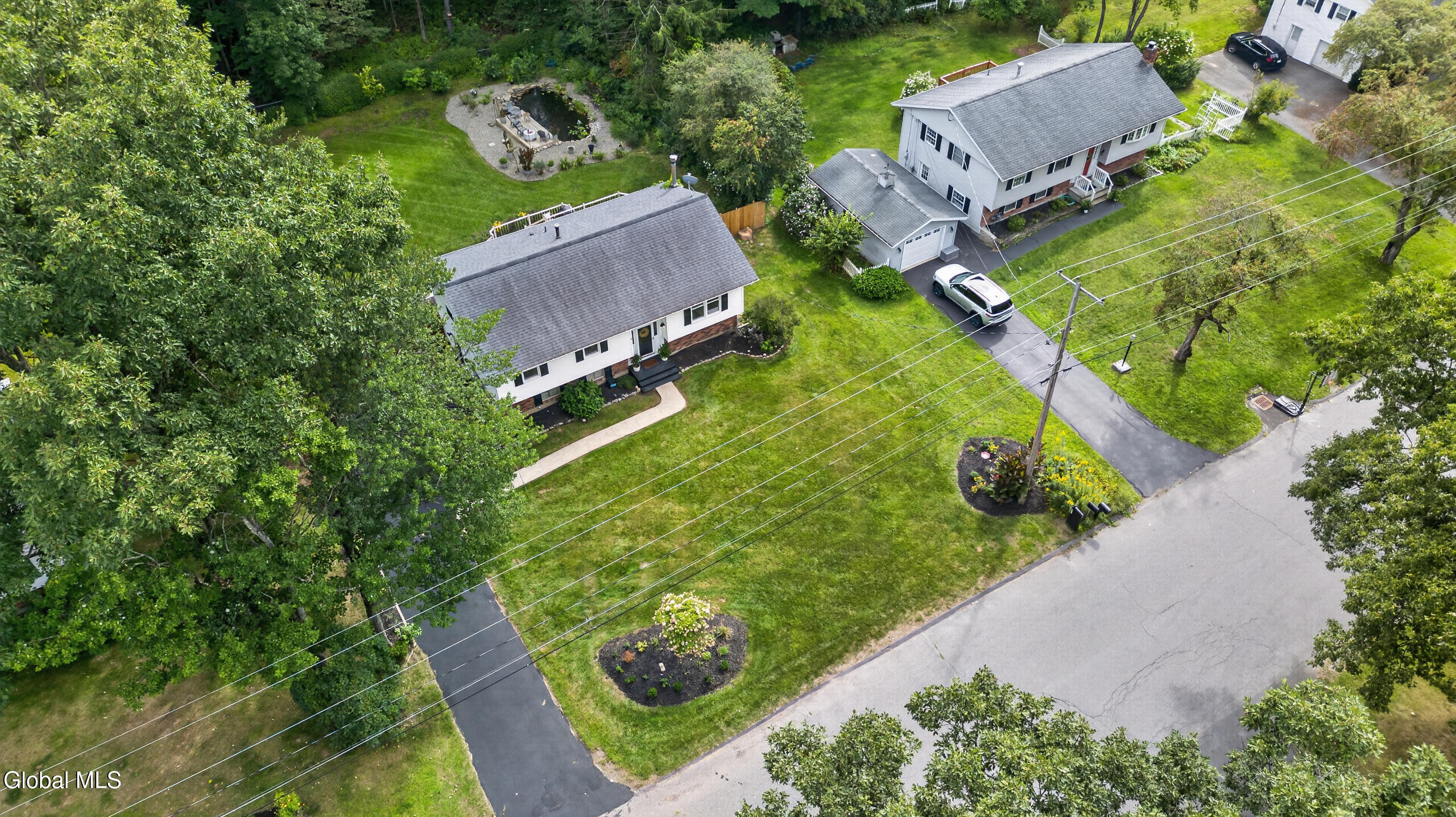 35 Acorn Avenue Clifton Park NY 12065