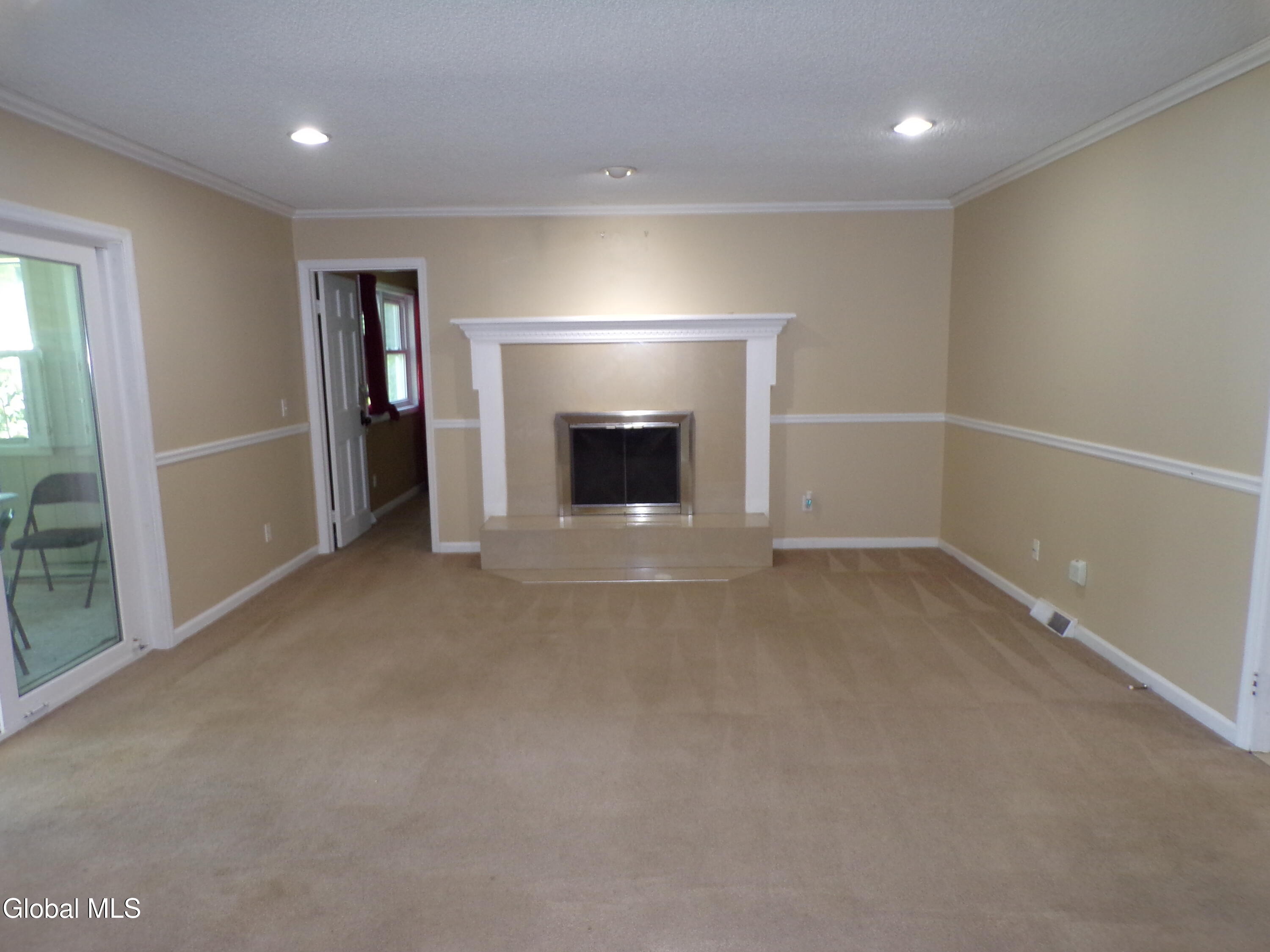 15 Heinrick Street Queensbury NY 12804