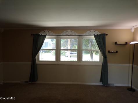 15 Heinrick Street Queensbury NY 12804