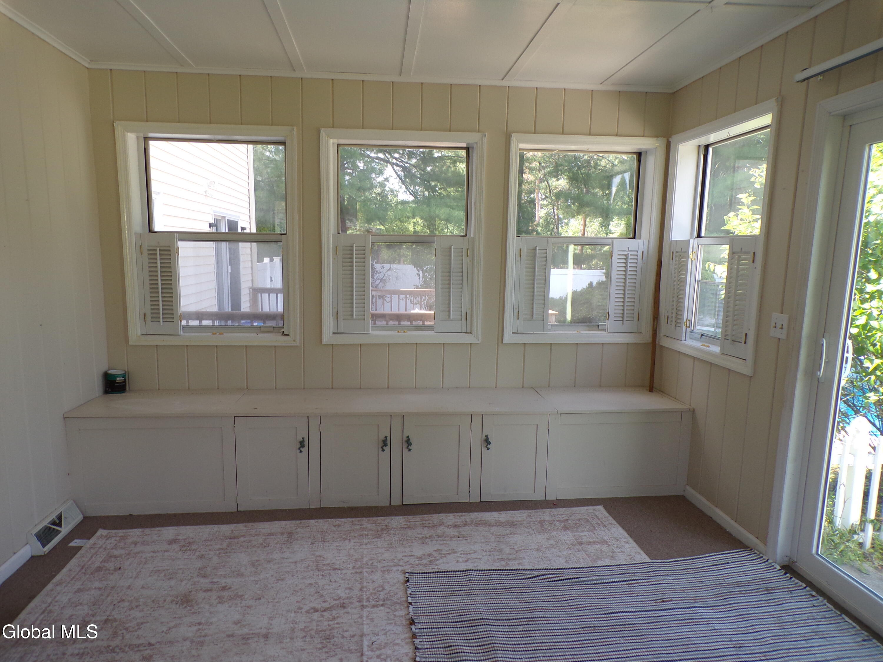 15 Heinrick Street Queensbury NY 12804