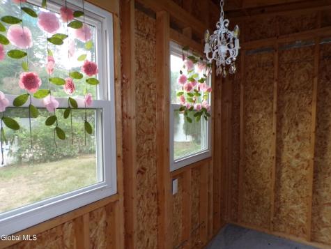 15 Heinrick Street Queensbury NY 12804