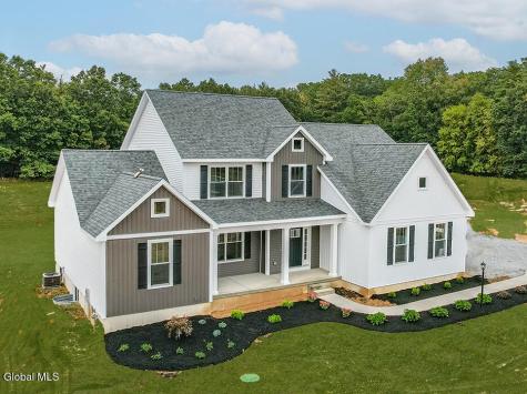 8 Brookhaven Court Saratoga Springs NY 12866