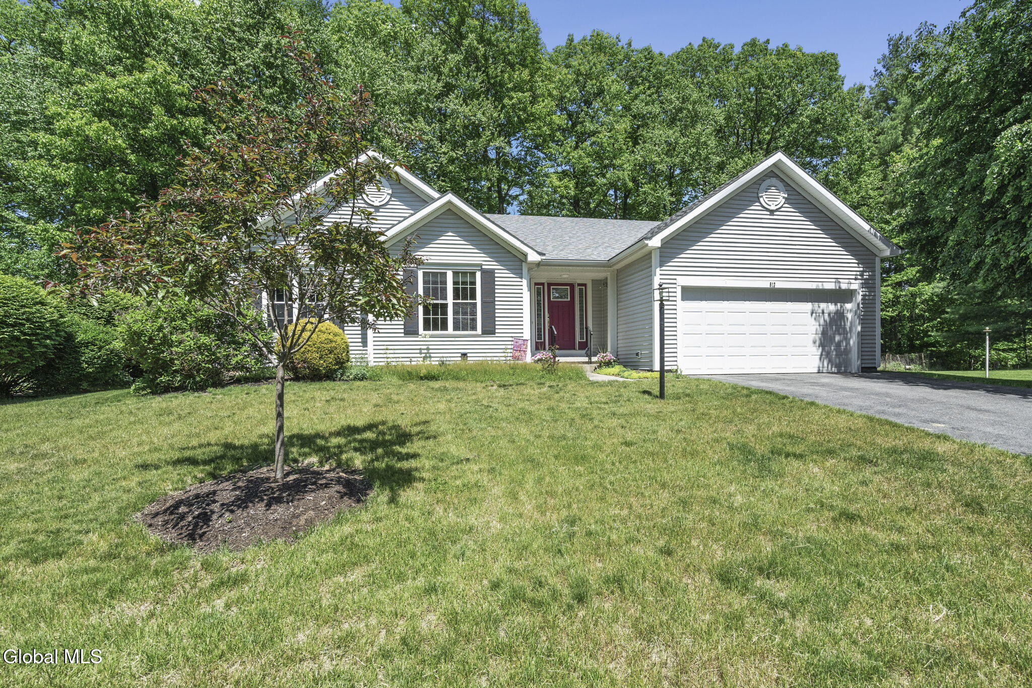 812 Al Constantino Drive Rotterdam NY 12306