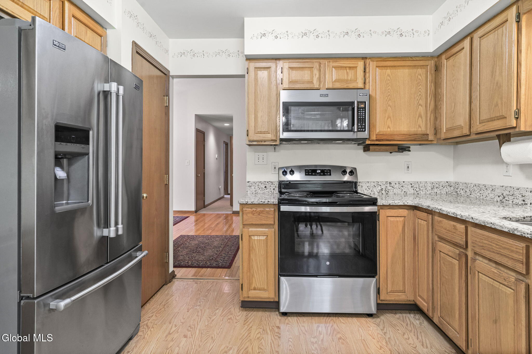 812 Al Constantino Drive Rotterdam NY 12306