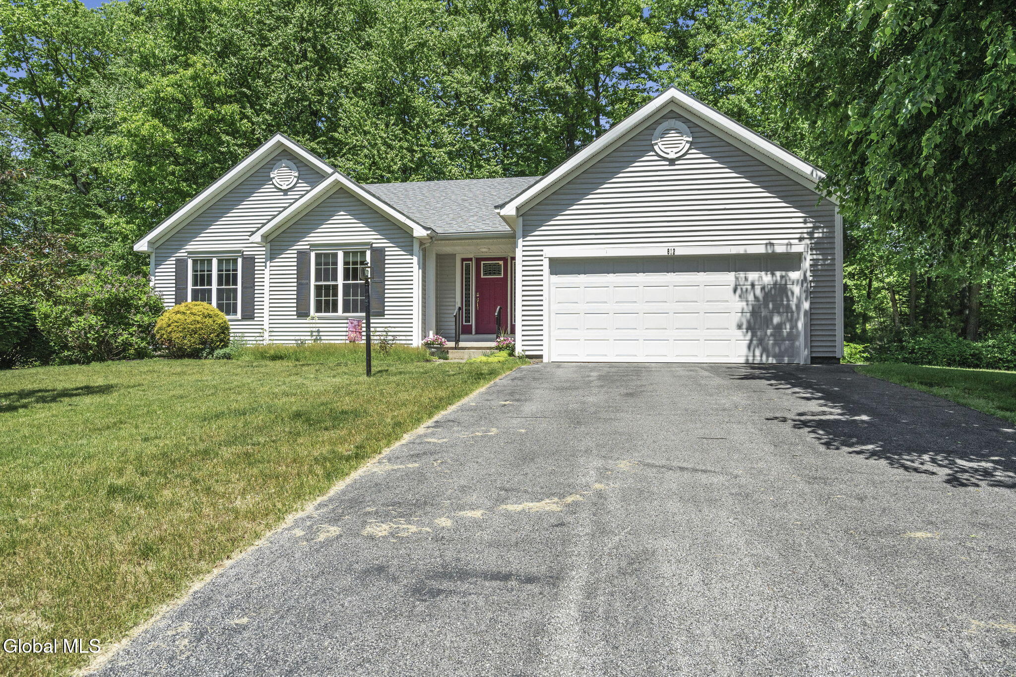 812 Al Constantino Drive Rotterdam NY 12306