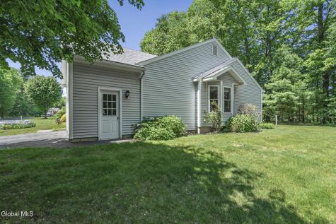 812 Al Constantino Drive Rotterdam NY 12306
