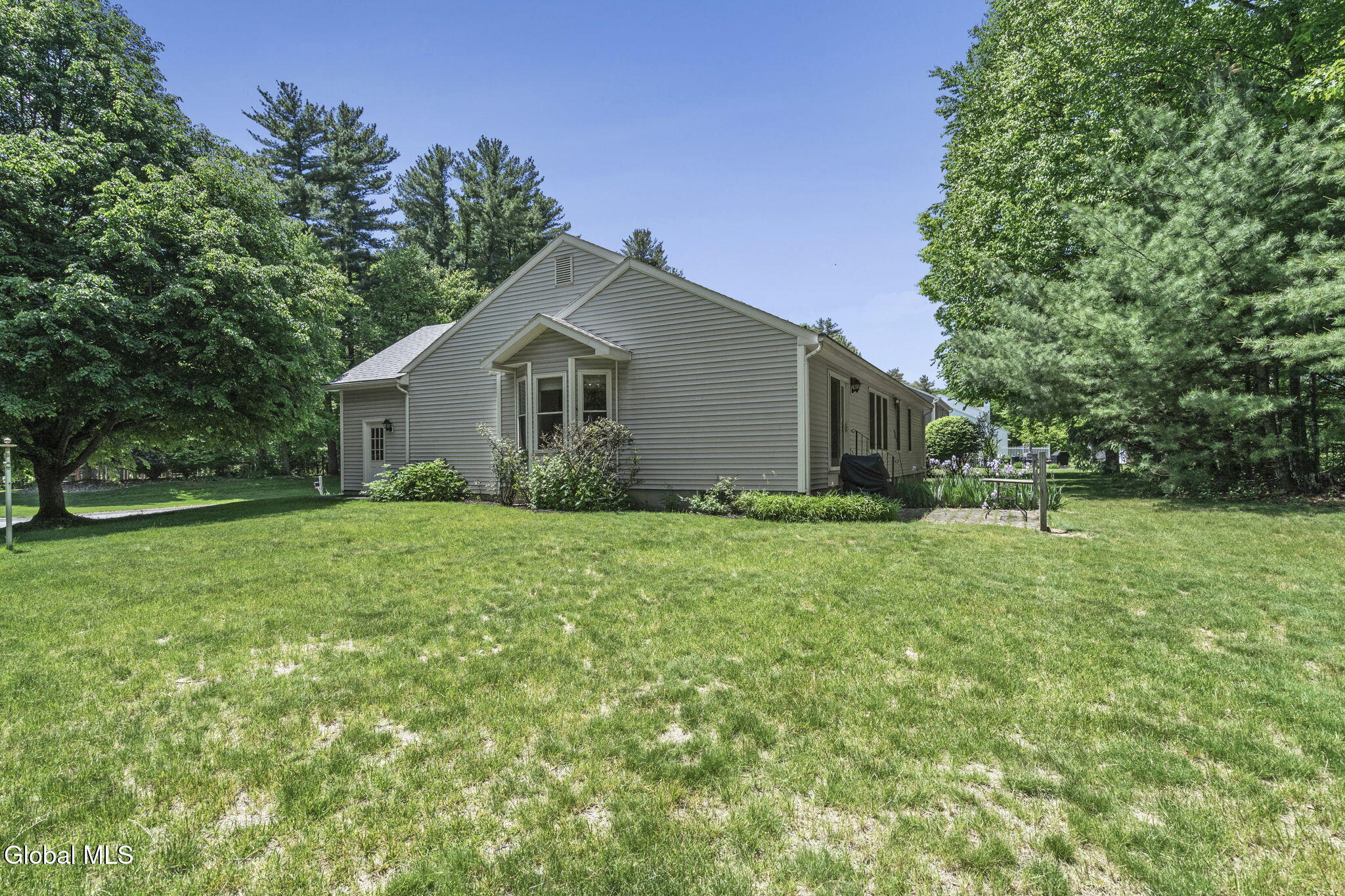 812 Al Constantino Drive Rotterdam NY 12306