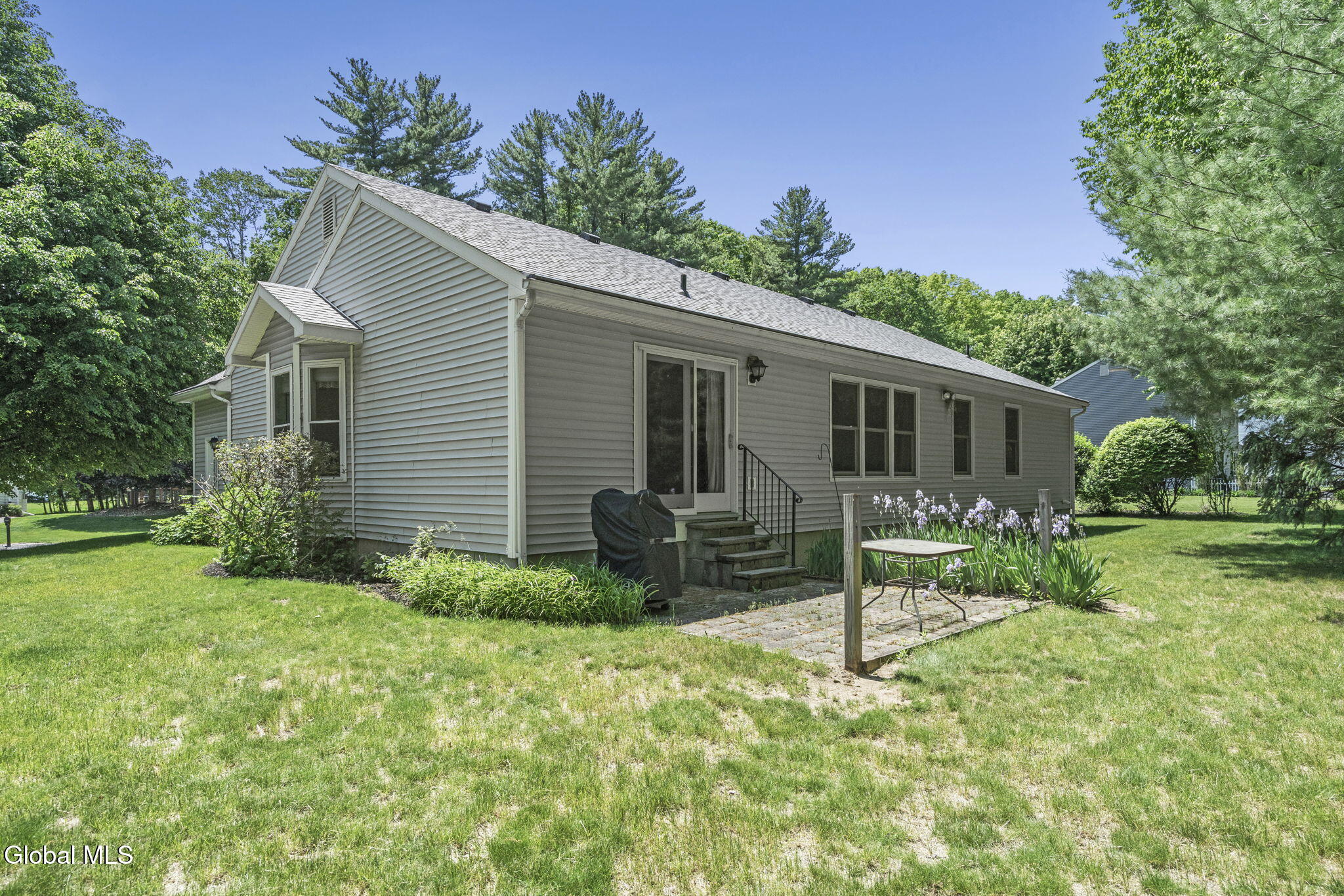 812 Al Constantino Drive Rotterdam NY 12306