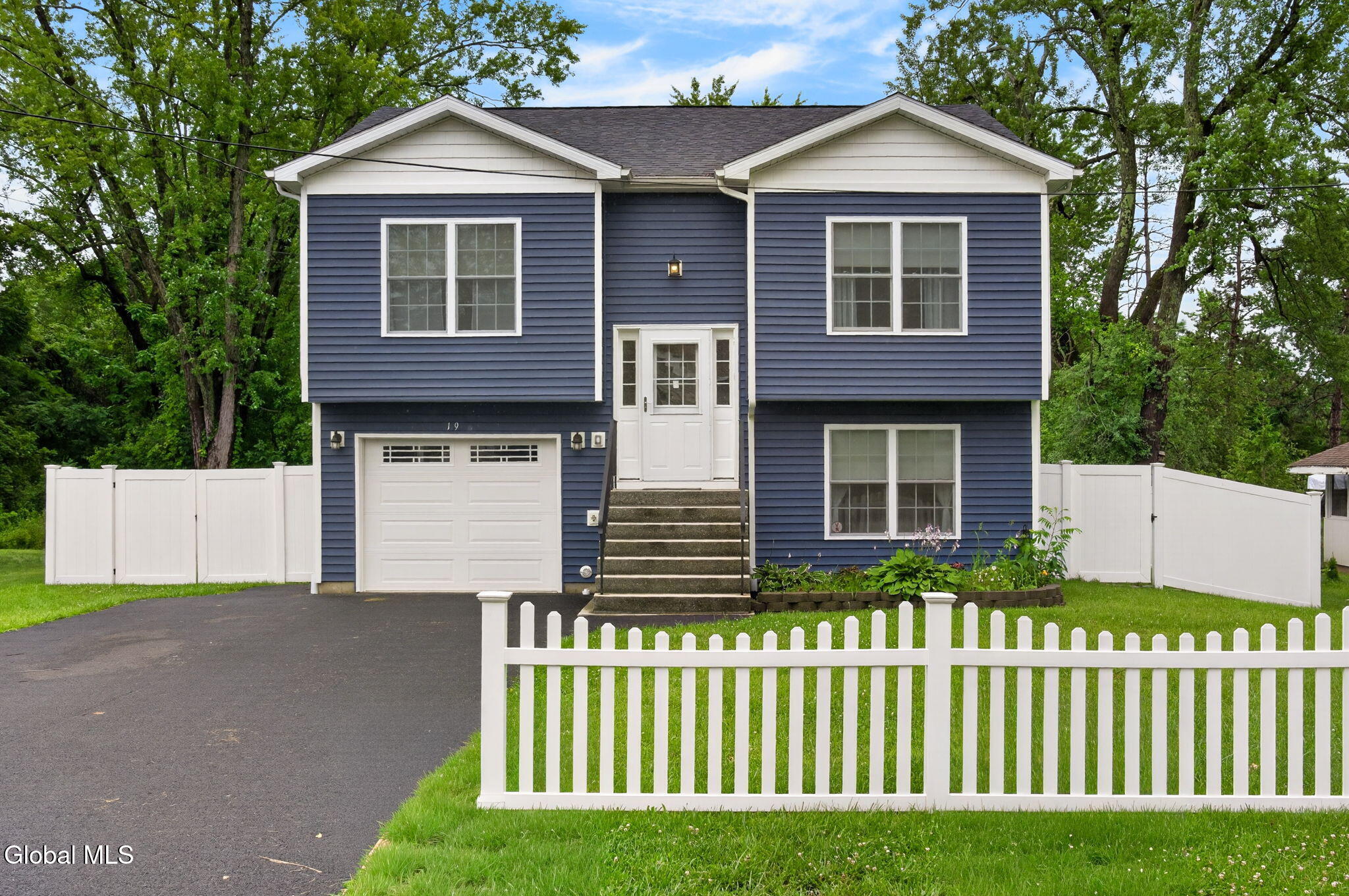 19 Start Avenue Rensselaer NY 12144