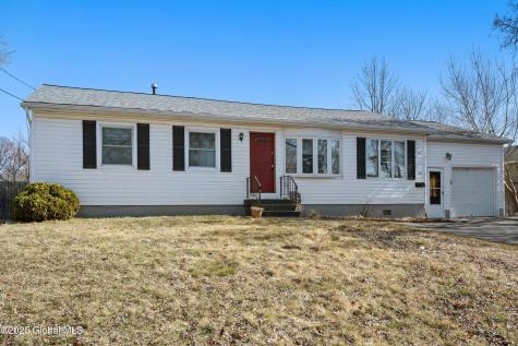 16 Linton Avenue Colonie NY 12205