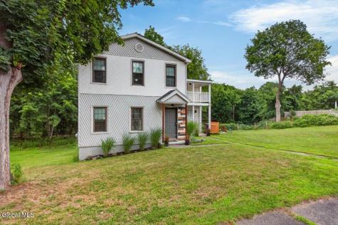 267 Poplar Avenue Valley Falls NY 12185
