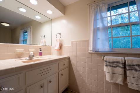 78 Mosher Road Delmar NY 12054