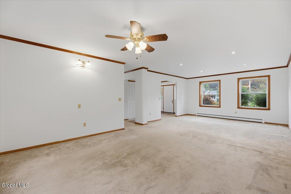12 Pine Avenue Johnstown NY 12095