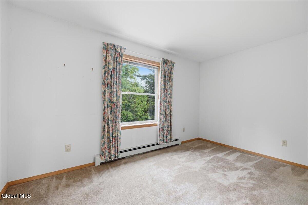12 Pine Avenue Johnstown NY 12095