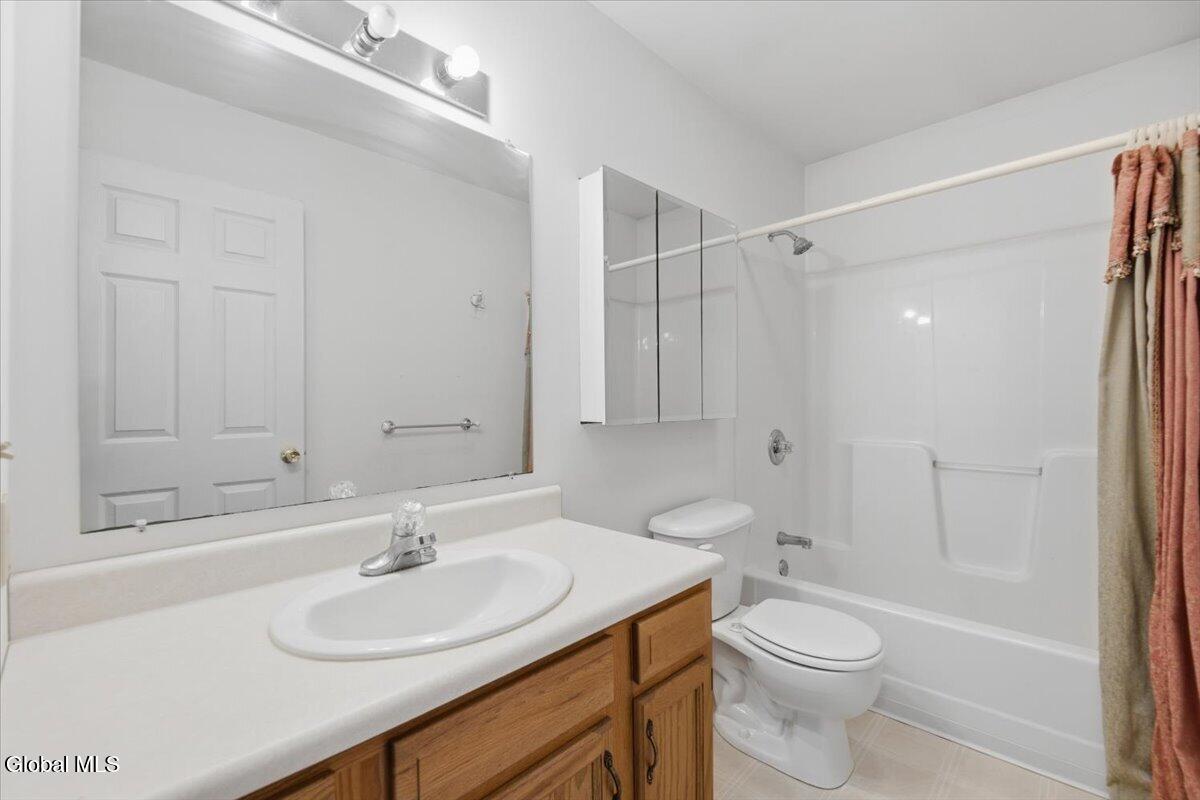 12 Pine Avenue Johnstown NY 12095
