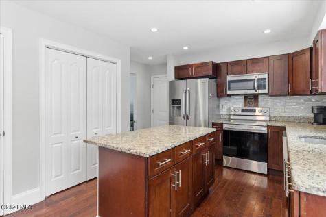 61 Plank Road Waterford NY 12188