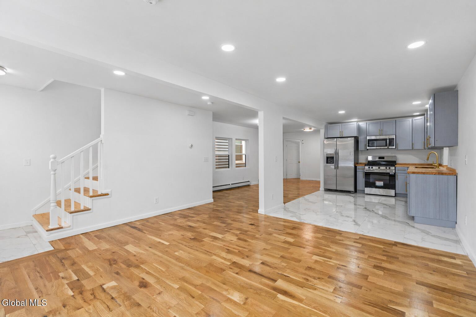 547 5th Avenue Troy NY 12182
