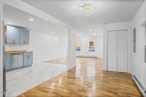 547 5th Avenue Troy NY 12182